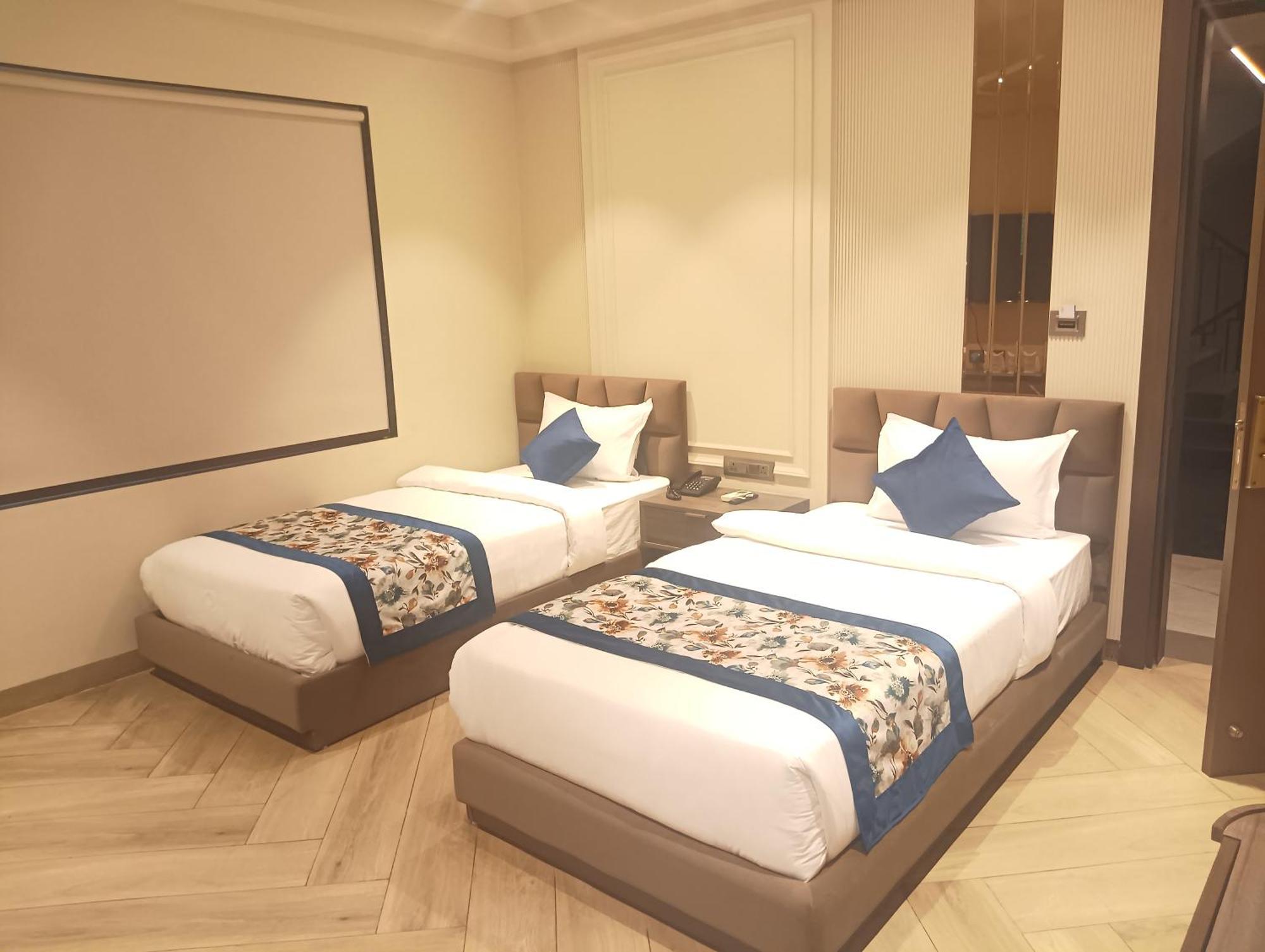 Hotel Cullinan By Qotel Janakpuri Delhi  Luaran gambar