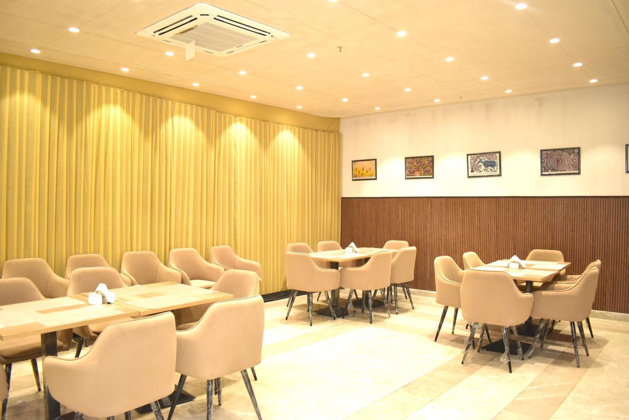 Hotel Cullinan By Qotel Janakpuri Delhi  Luaran gambar