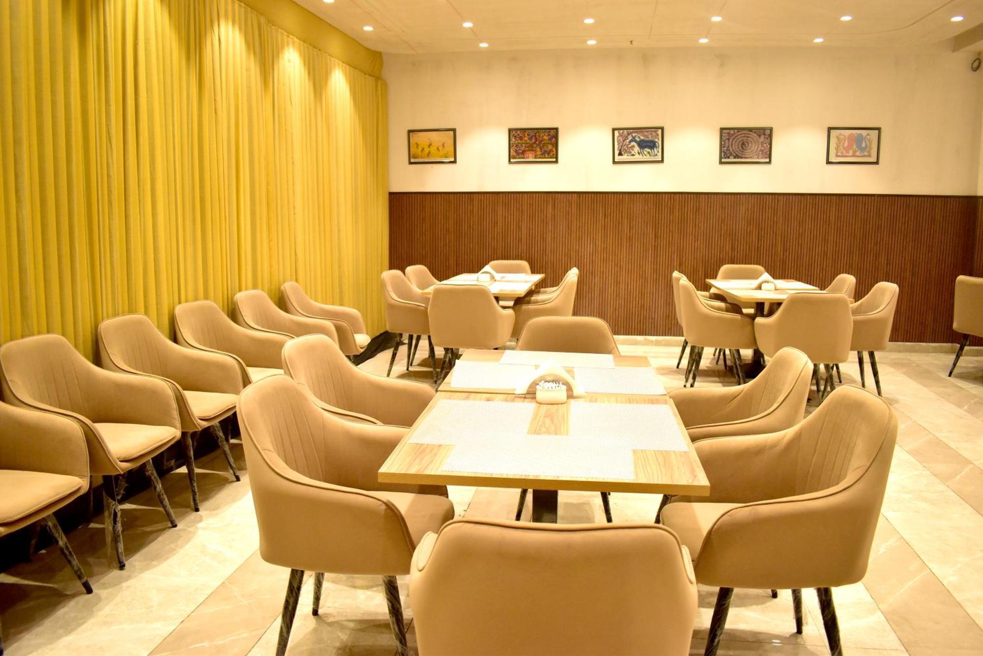 Hotel Cullinan By Qotel Janakpuri Delhi  Luaran gambar