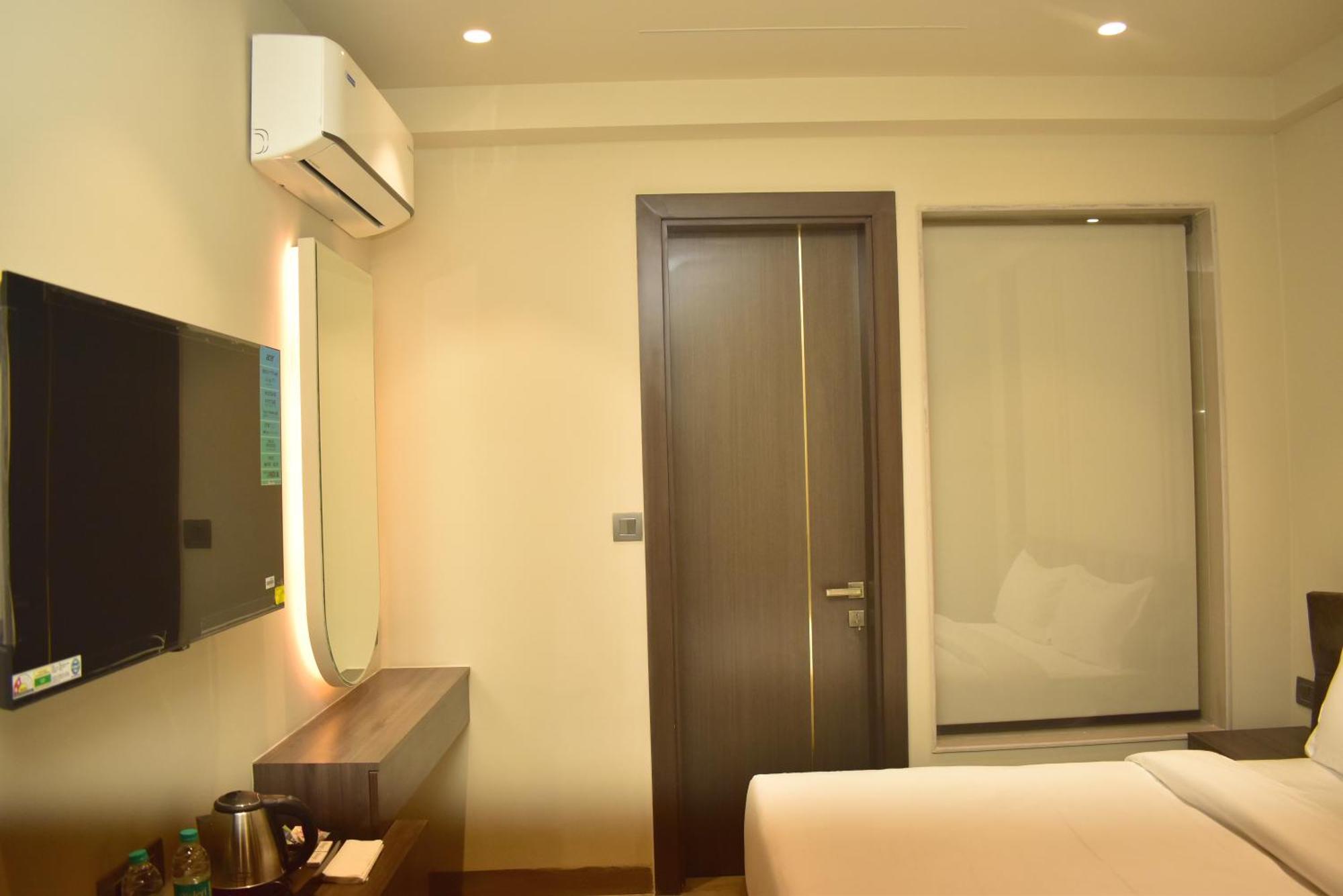 Hotel Cullinan By Qotel Janakpuri Delhi  Luaran gambar
