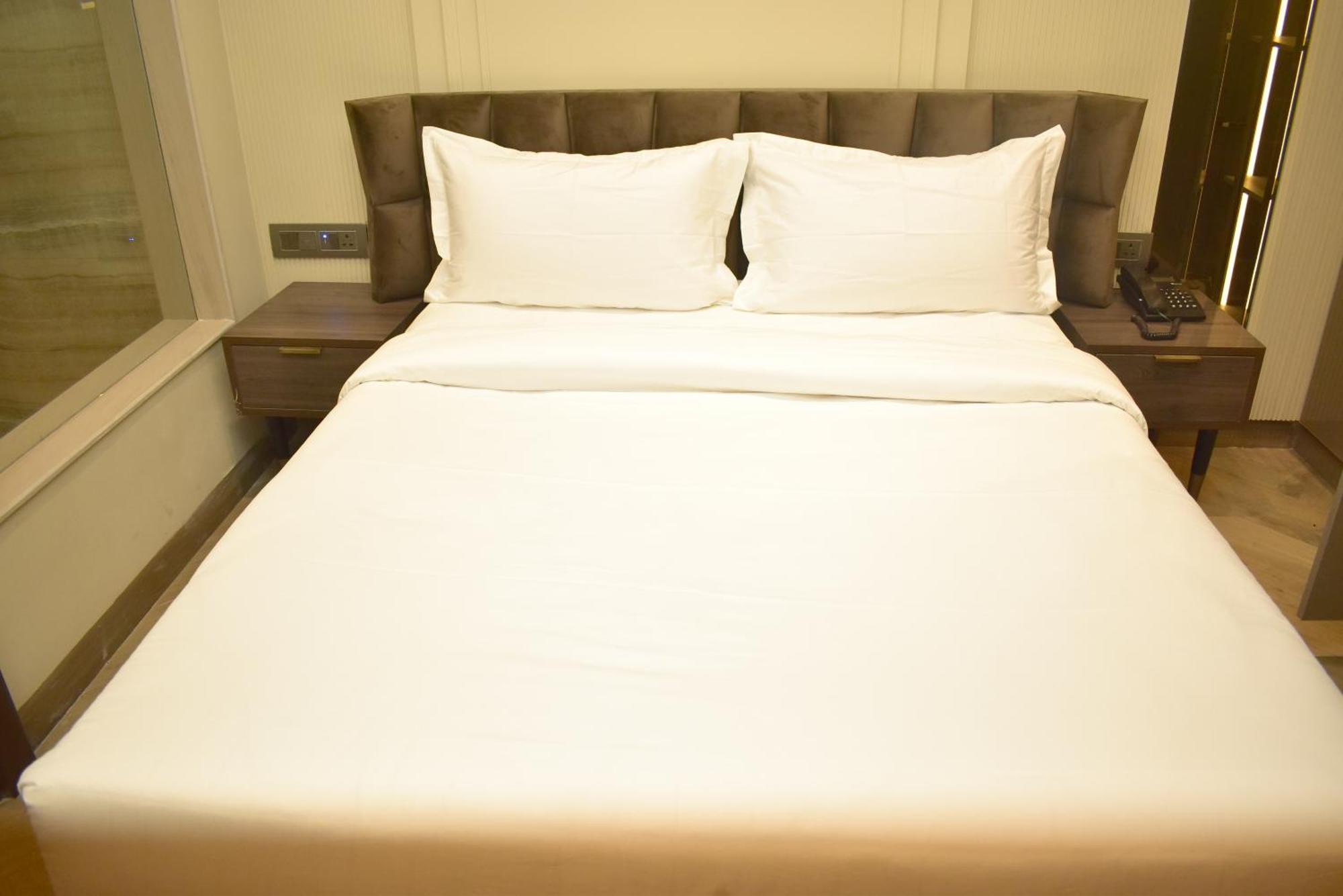 Hotel Cullinan By Qotel Janakpuri Delhi  Luaran gambar